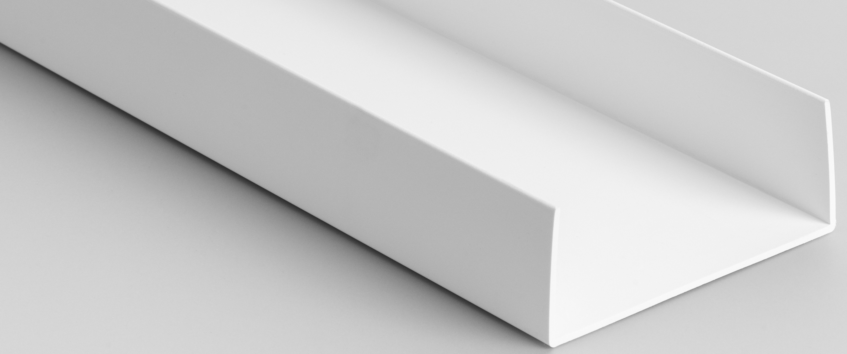 ¿PVC o aluminio? Diferencias y ventajas del PVC para la industria